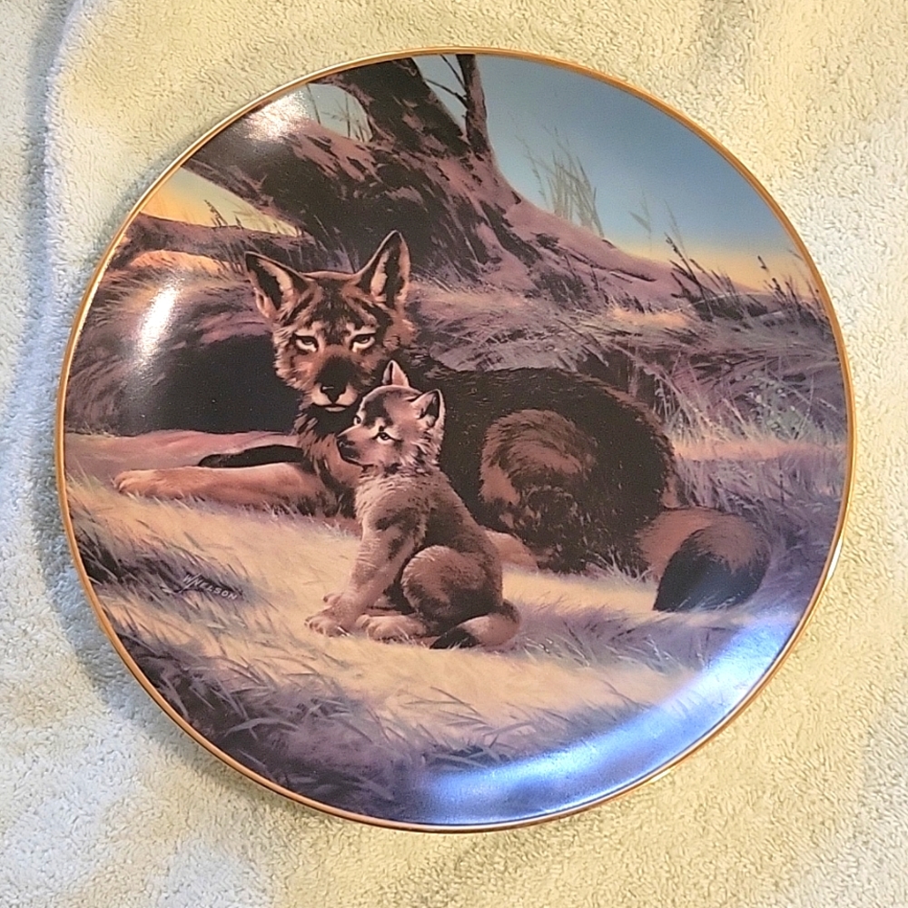 The Red Wolf Collectors Plate